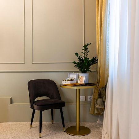 Hotel Palazzina Sardi Венеция Экстерьер фото