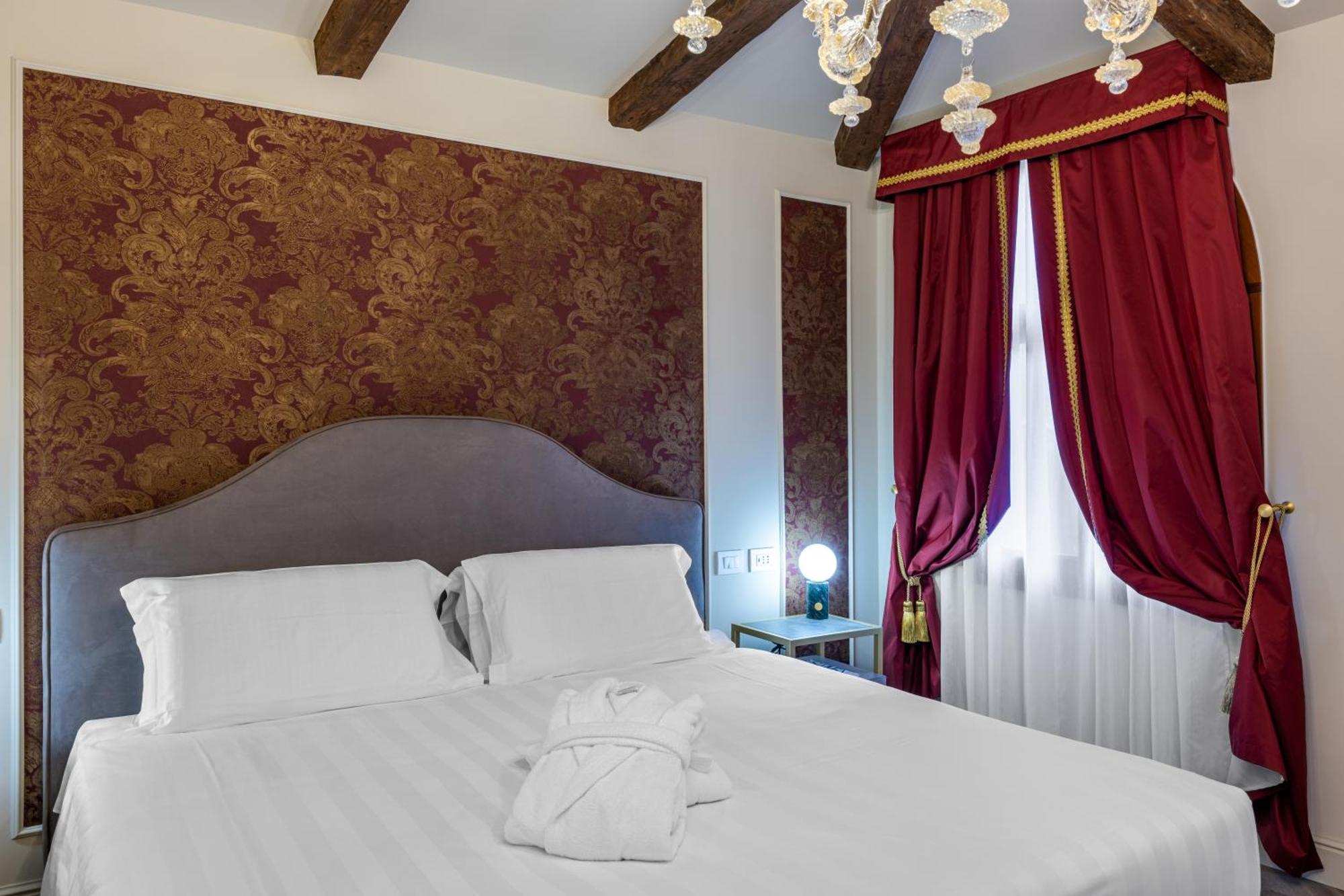 Hotel Palazzina Sardi Венеция Экстерьер фото