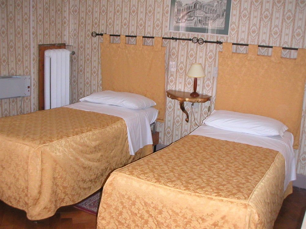 Hotel Palazzina Sardi Венеция Экстерьер фото